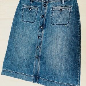 Talbots Denim Button-Front Skirt
Size 10